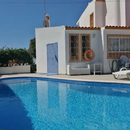 Oura V5 Албуфейра